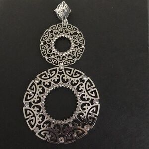 Silver UK Swarovski crystals earrings ✨